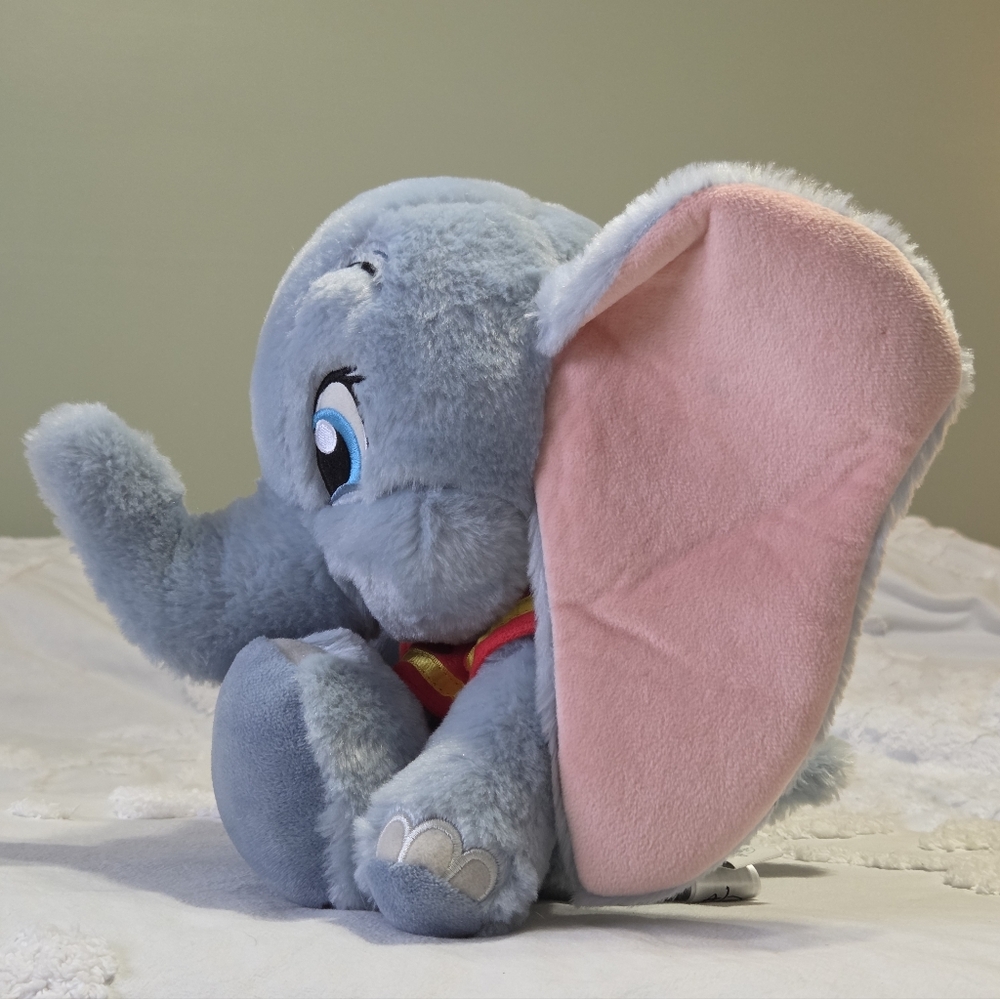 Dumbo Disney Parks Plush Stuffed 10" Soft Cozy Large Floppy Ears Collectible